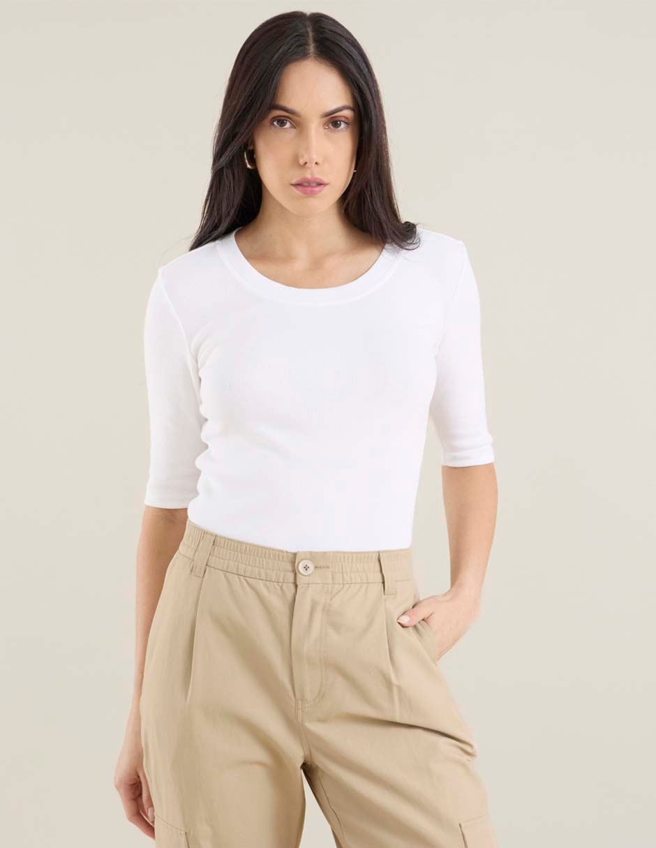 Playera manga al codo cuello redondo para mujer